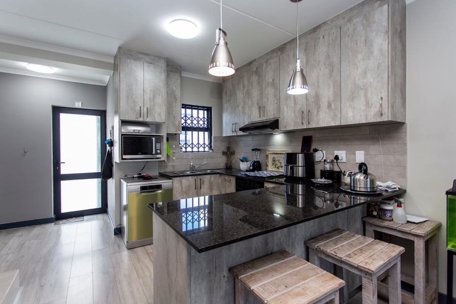 To Let 3 Bedroom Property for Rent in Zonnendal Western Cape